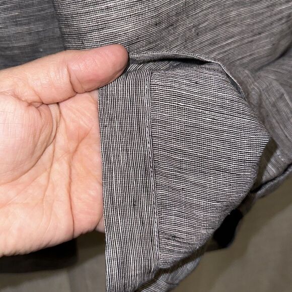 blue illusion M Chambray Heather Blue Linen Hem Tabs Bermuda Shorts with Pockets - Picture 9 of 12